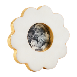Scallop Marble Frame