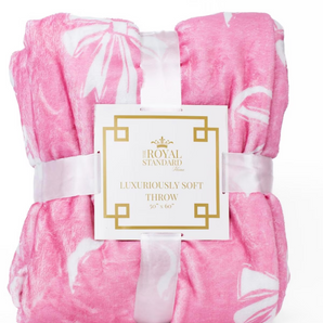 Hannah Bow Throw