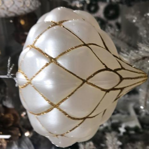 Large Pearl Gold Quilted Onion Ornament